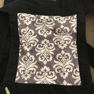 New without tags baby carrier pouch super soft